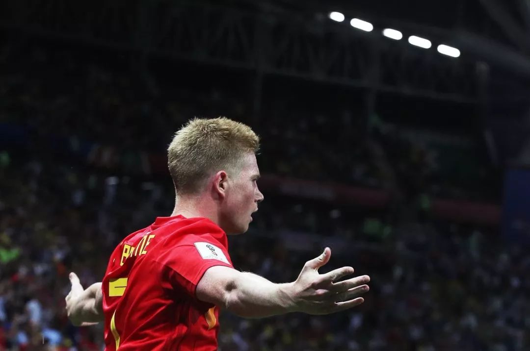 最后时刻连续3记关键三分！姜伟泽15中8&三分10中4轰下22分（生死时刻连中三记致命三分！姜伟泽15投8中、三分10投4中砍下22分）